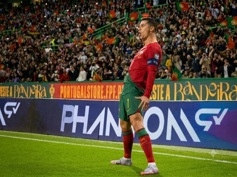 Ronaldo hô Siuuu sau bàn thắng để thể hiện niềm vui chiến thắng